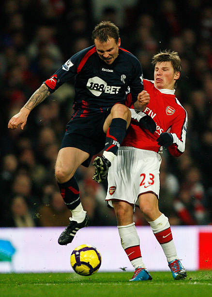 体系高度依 体系高度依